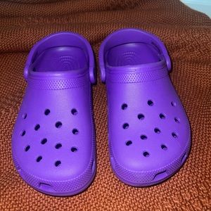 Purple Crocs Wmns size 8
